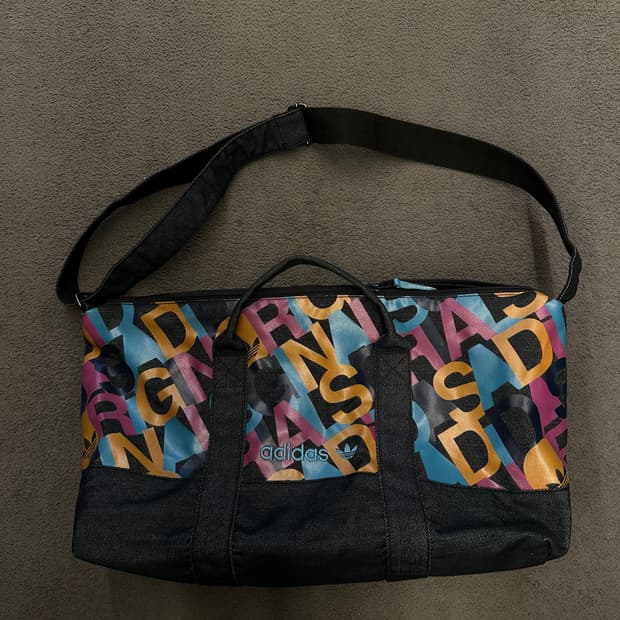 아디다스 올드스쿨 빈티지 쇼퍼 크로스백 처분 