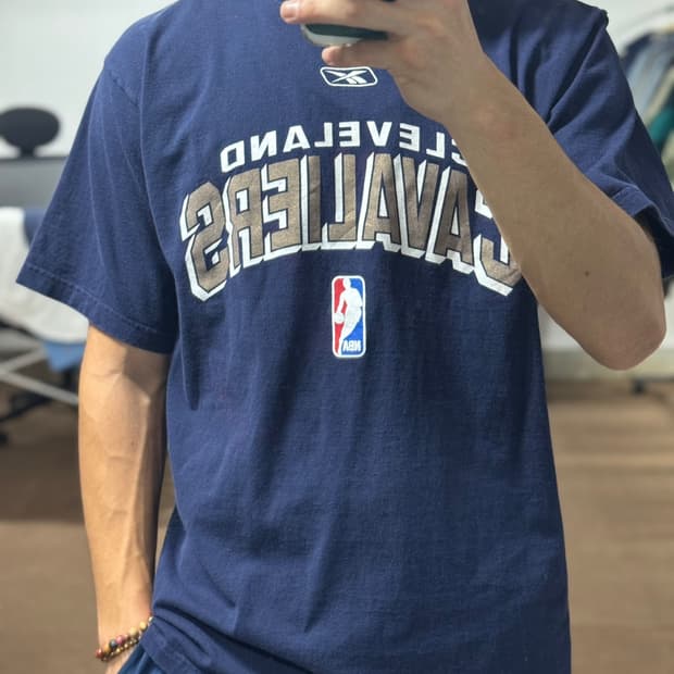 (95) Reebok Cavaliers NBA T-Shirt 