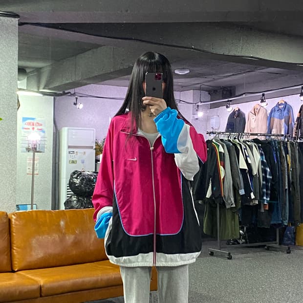 나이키 스로우백 우븐 파이어베리 자켓 B4518