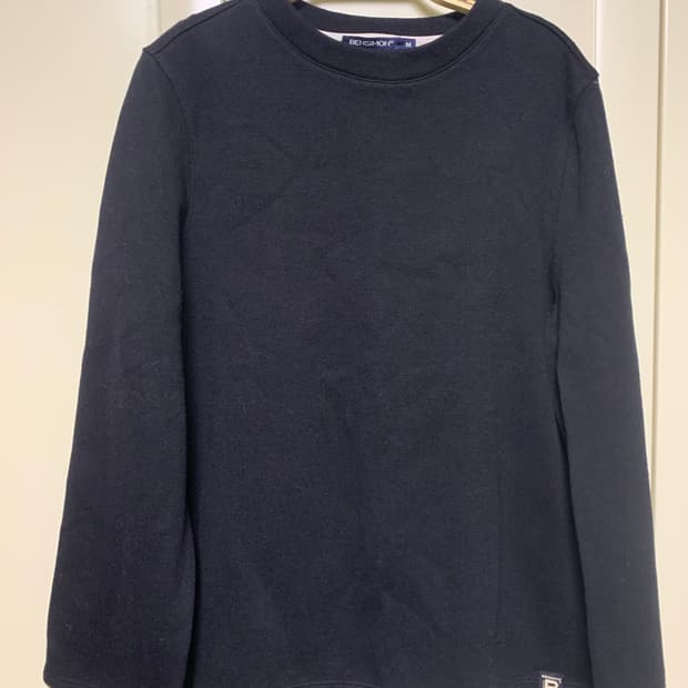 벤시몽 블랙니트 새제품 팔꿈치패치 택포