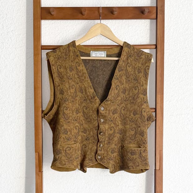 [GRAN SASSO] 올리브 모카 페이즐리 니트 베스트