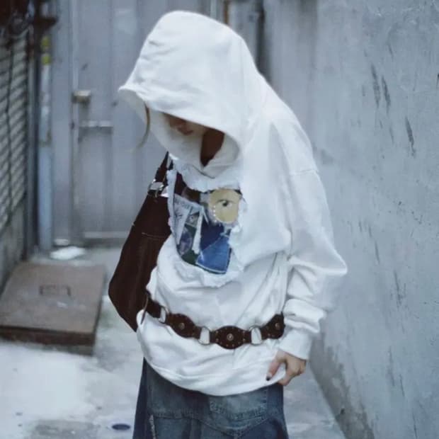 알디유 패치워크 펄 후드티 화이트