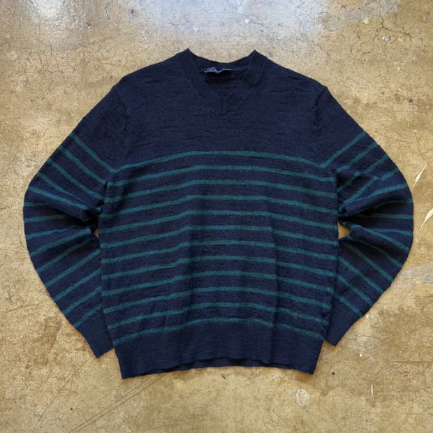 GAP 메리노 울 스트라이프 브이넥 니트