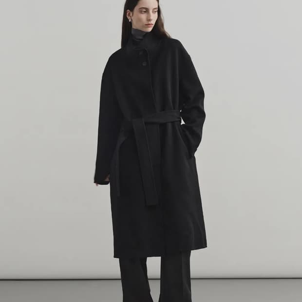 몽돌 캐시미어 울 핸드메이드 하이넥 롱 코트 블랙