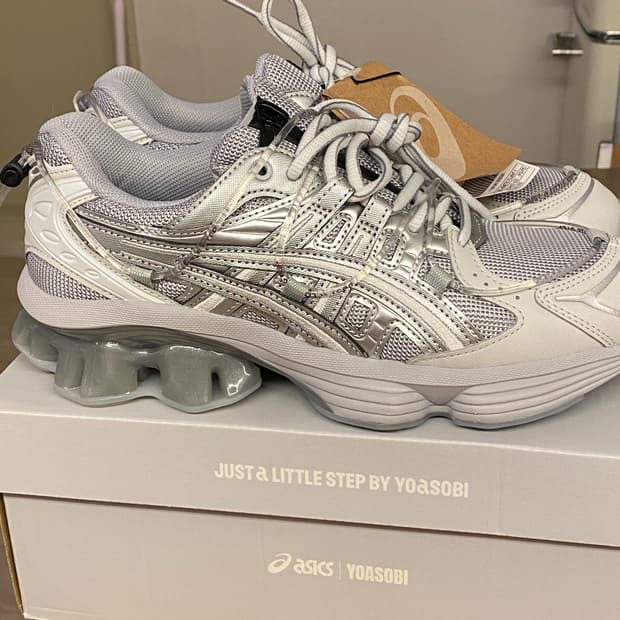 아식스 X 요아소비 젤 키네틱 플루언트 Y 