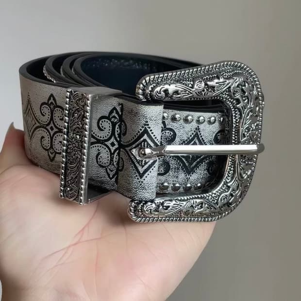 Y2k White Metal Totem Carved belt