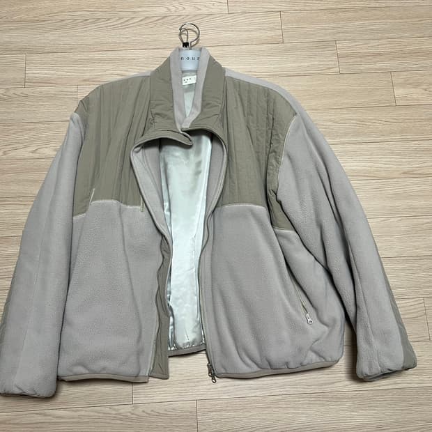 Noun wide silhouette fleece (beige) 2사이즈