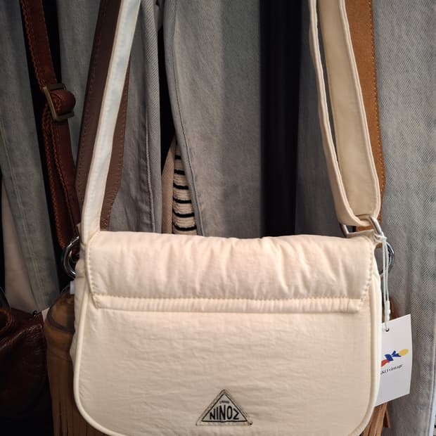 (마지막특가) 꼬모니노즈 COMONINOZ 미니 크로스백