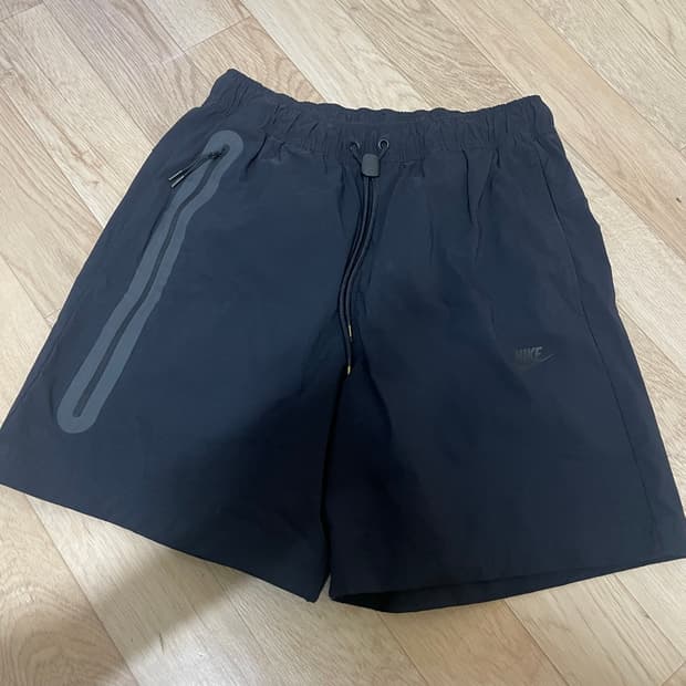 나이키 테크 우븐 쇼츠 블랙 반바지