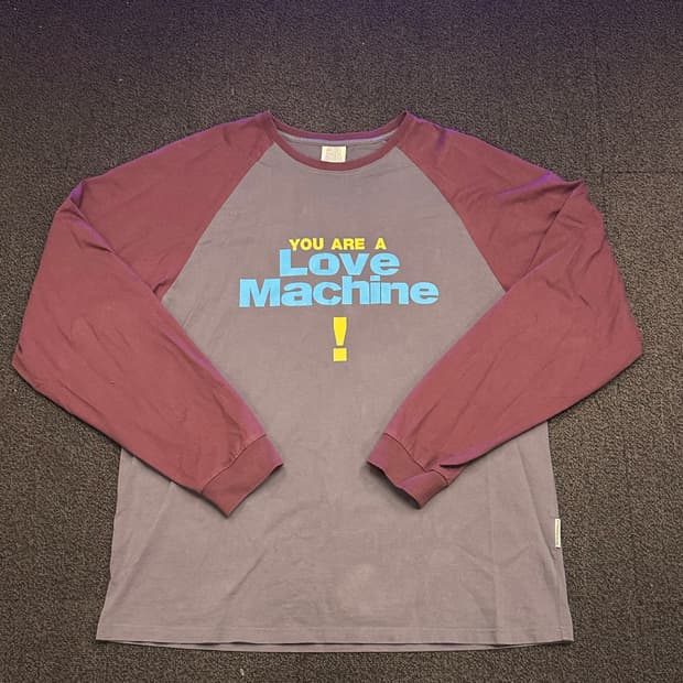 (L) 더바이닐하우스 러브머신 롱슬리브 팝니다