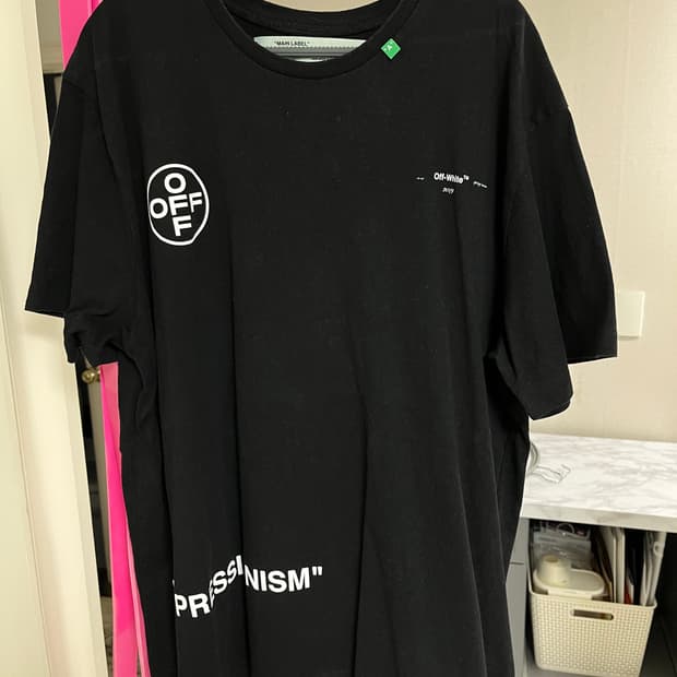 오프화이트 / 반팔 / 블랙 / S