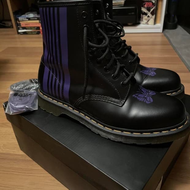 닥터마틴 x 니들스 1460 블랙 퍼플 290