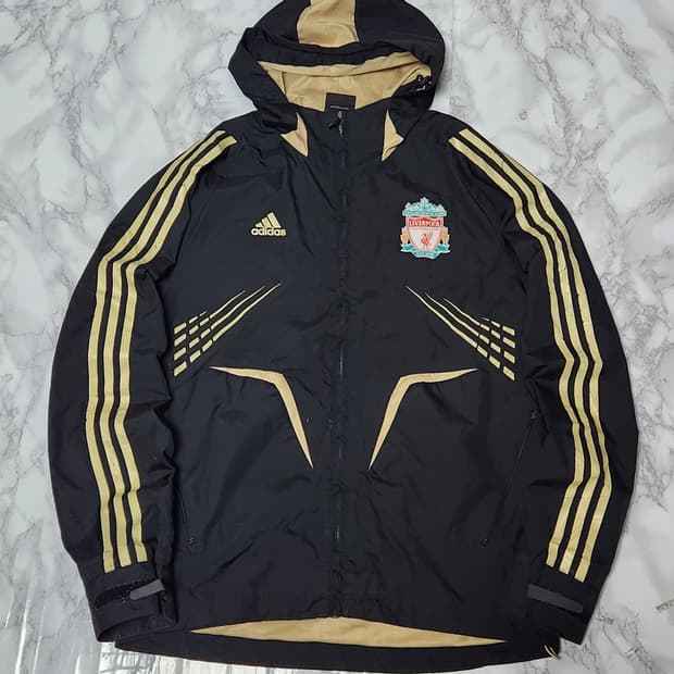 아디다스 리버풀 08-09 칼스버그 지급용 바람막이 자켓