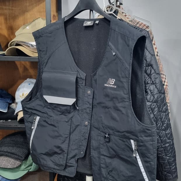 남성용 블랙 카메라 조끼 (뉴발란스제품) 105~110 (가슴단면66)