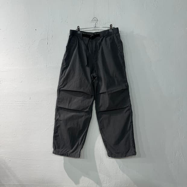 무신사 차콜 폴리 팬츠 32