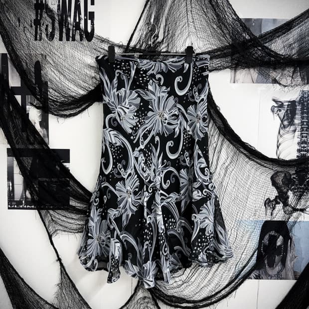 Flower pattern midi skirt