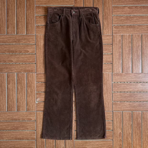 90’s Levi’s 517 corduroy pants