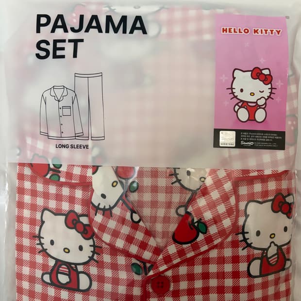 (미개봉) 스파오 헬로키티 긴팔 파자마 잠옷 L