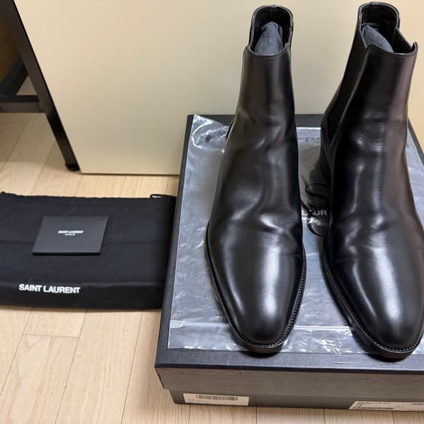 생로랑 와이어트30 첼시부츠 41.5 풀박스