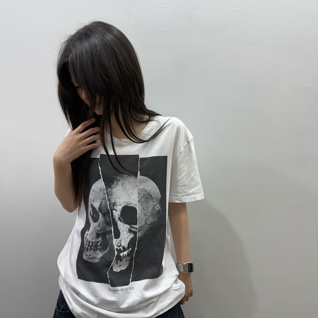 알렉산더 맥퀸 스컬 프린팅 티셔츠