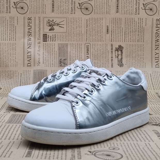 엠포리오 아르마니 여성스니커즈240