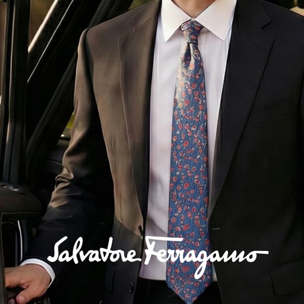 페라가모 실크 블루 플라워 넥타이 9.7cm A등급 A19334
