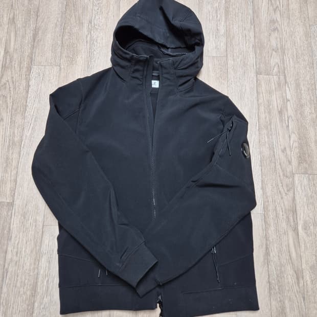 CP컴퍼니 쉘-R자켓 52