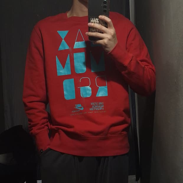 나이키 NSW 레드 스카이블루 스펠아웃 올드스쿨 헤비코튼 맨투맨 티셔츠
