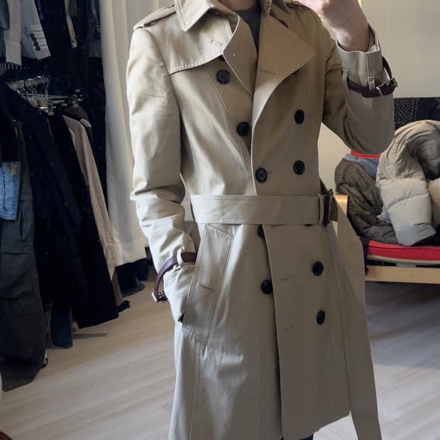 [BURBERRY] double breasted belted trench