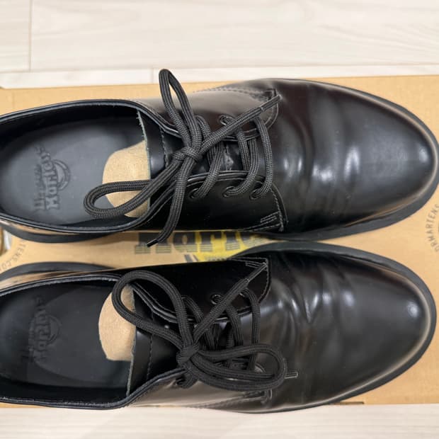 닥터마틴 1461 모노 UK8(270)