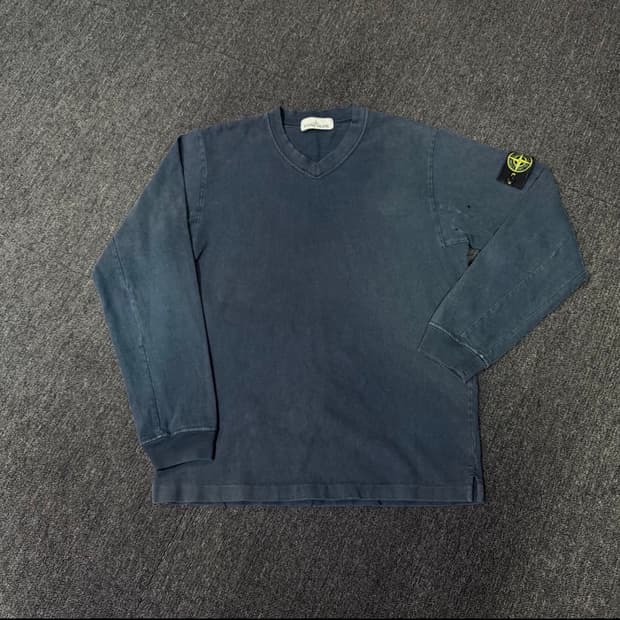 스톤아일랜드 네이비 브이넥 롱슬리브