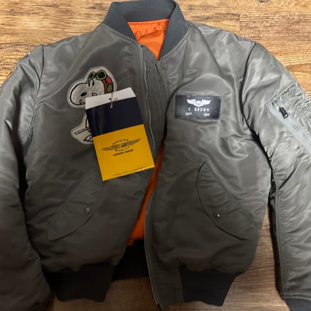 토이즈맥코이 ma-1 스누피