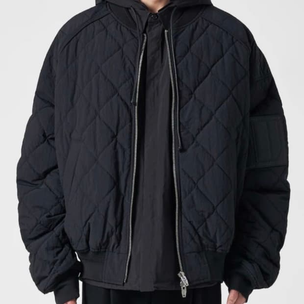 044)Juun.J 퀄팅 리버시블 ma-1 블랙