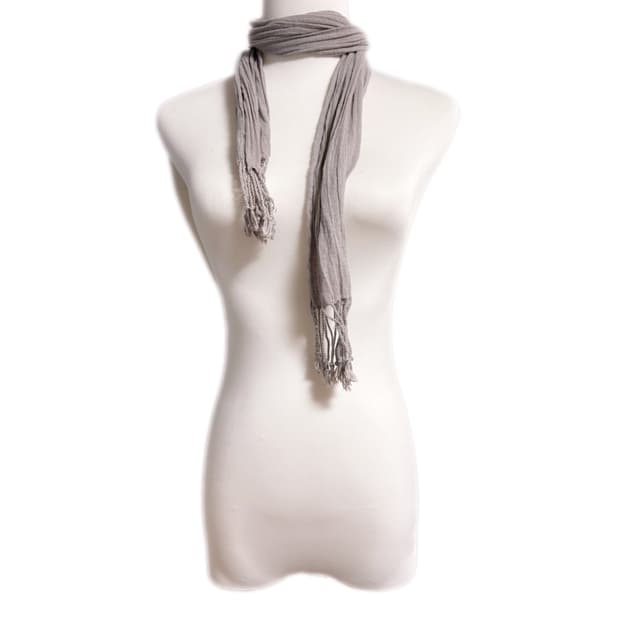 (이체시에눌) 일본 모리걸 데일리 그레이 색감의 태슬 포인트 머플러 
