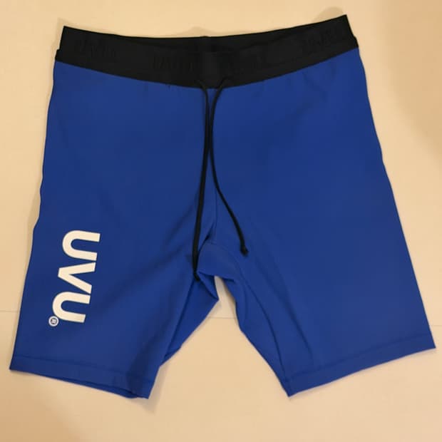 UVU 코발트 블루 하프 타이즈 L