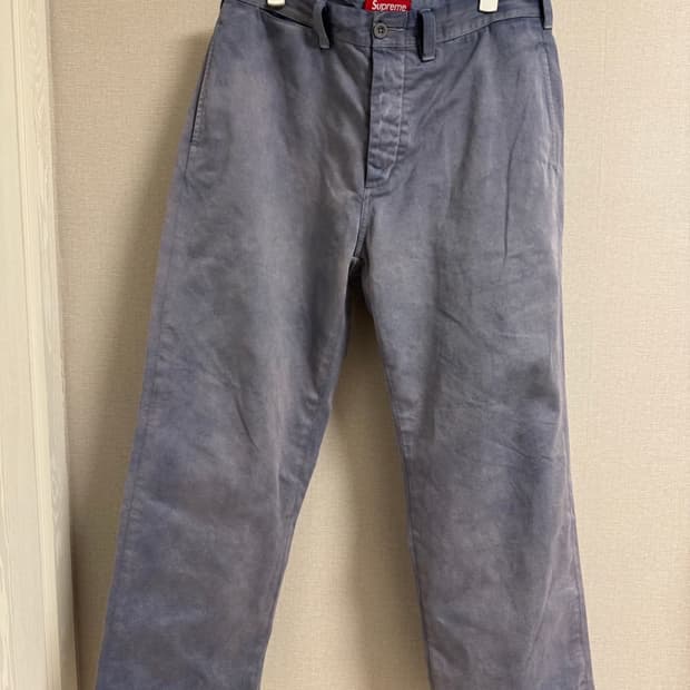 슈프림 치노 핀업걸