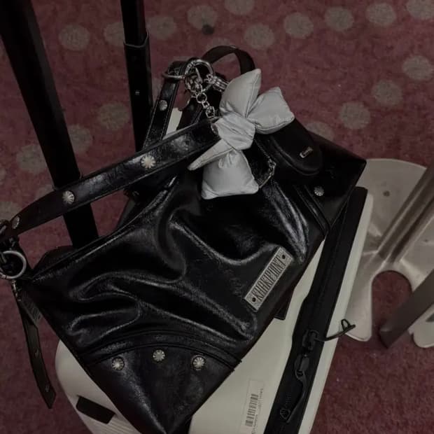 구해요 카키포인트 숄더백 구해요!!