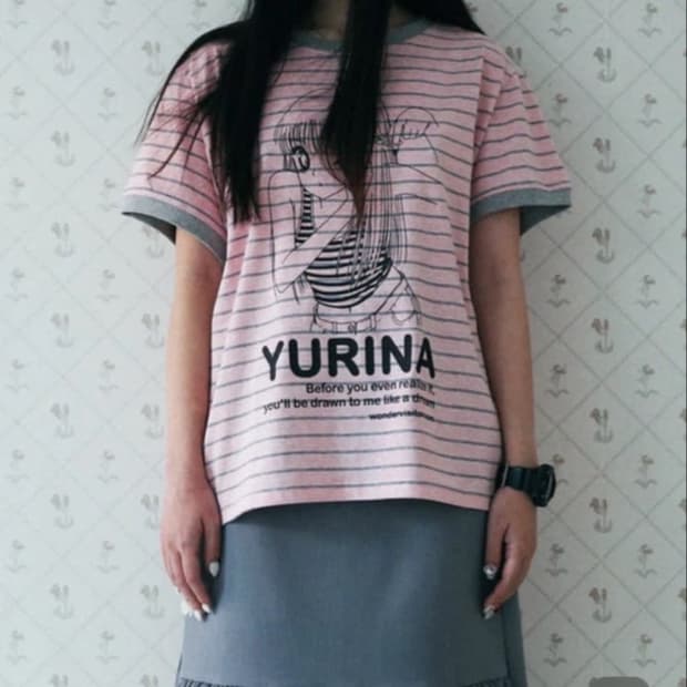 원더비지터  유리나 핑크 스트라이프 반팔티셔츠