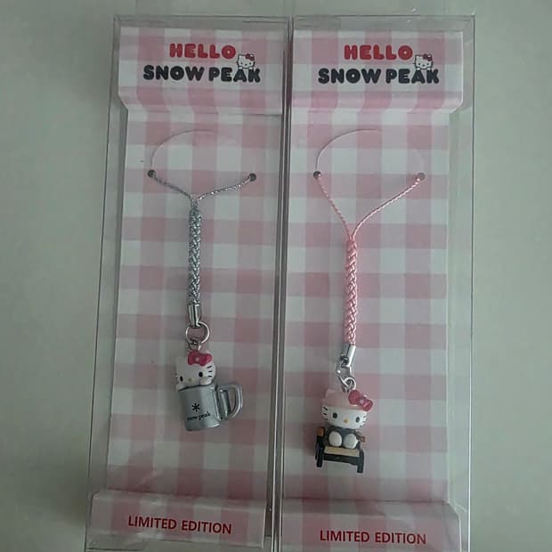 스노우피크 X 헬로키티 키링