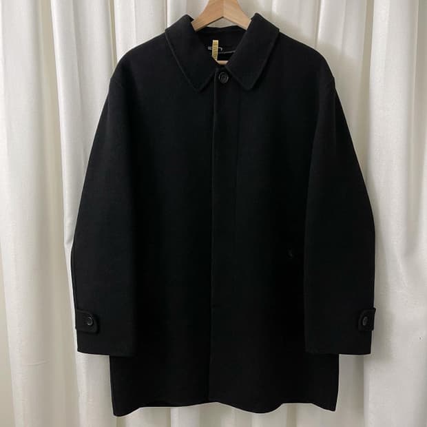 입생로랑 블랙 모직 반코트