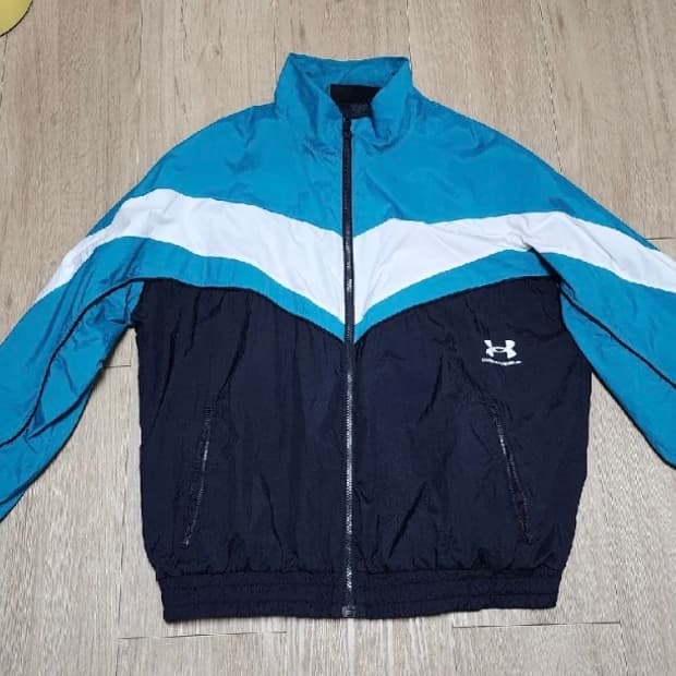 약한영웅 최현욱 안수호 언더아머 바람막이 