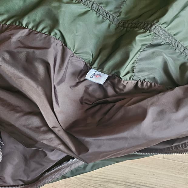 몽클레어바람막이판매합니다