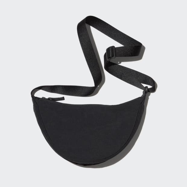 유니클로 라운드 미니 숄더백 크로스백 블랙