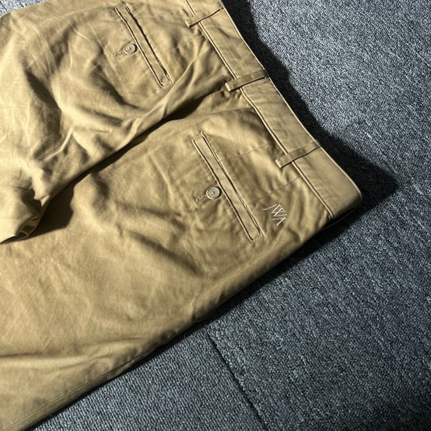 유니클로 Jw anderson 치노팬츠 82cm