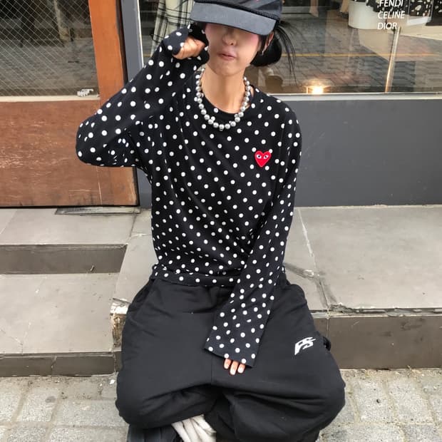 < Comme Des Garcons Dots L/S>