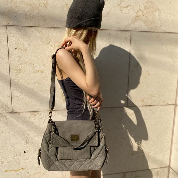 (Anne Klein)Grey Washed-Leather Shoulder