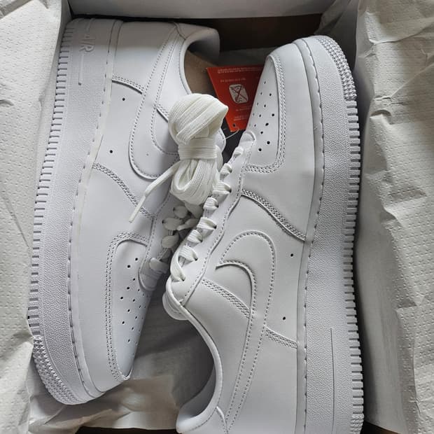 나이키 에어포스1 프레쉬 올백 275 새상품