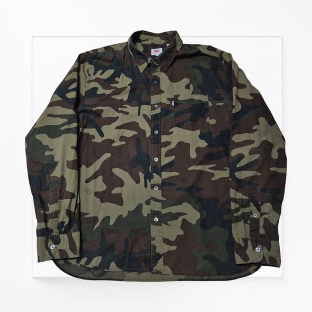 [우주매물🔥] 리바이스 오리지날 원포켓 카모 셔츠