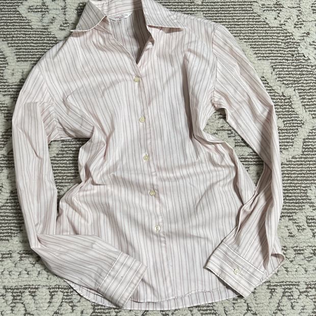 긱시크 핑크 스트라이프 셔츠 블라우스