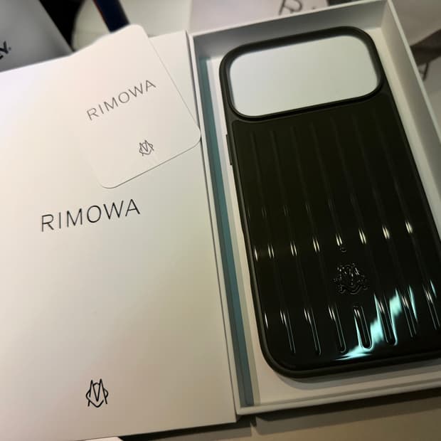 아이폰17프로맥스 리모와 슬레이트그레이 맥세이프 케이스